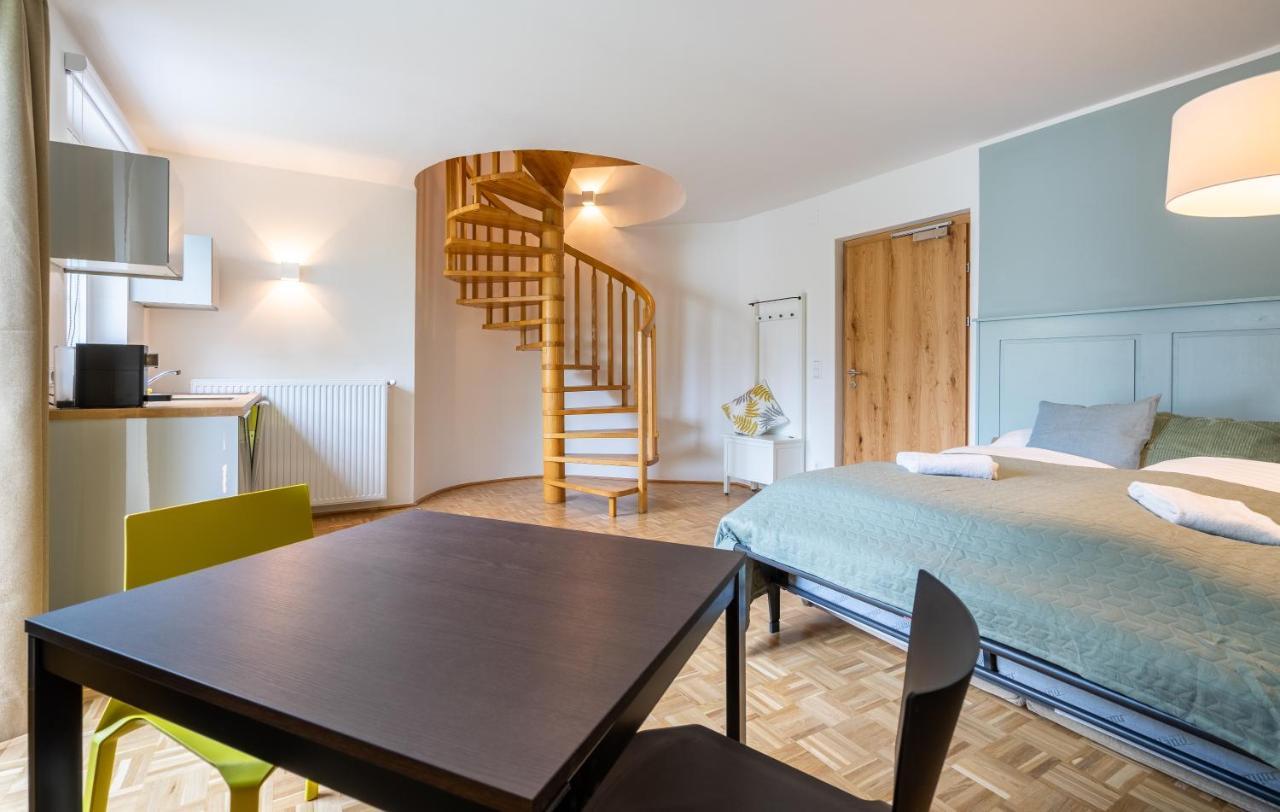 Sonnleitner Landhaus - Apartments Kotschach-Mauthen Exteriör bild